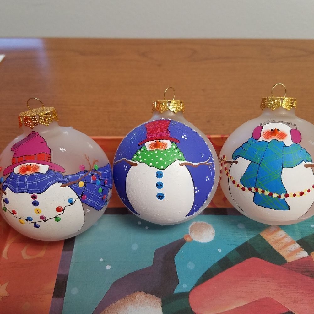 Set of 3  Hand painted 3D snowman ornaments. Aprox 8".